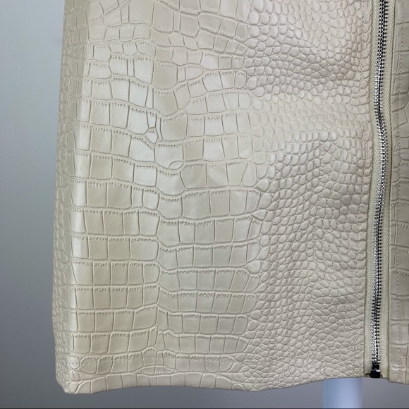 Missguided faux croc leather skirt - Picture 5 of 6